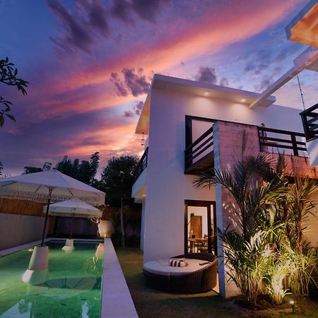 Skyfall Luxury Beach Villa Нуса-Дуа Экстерьер фото